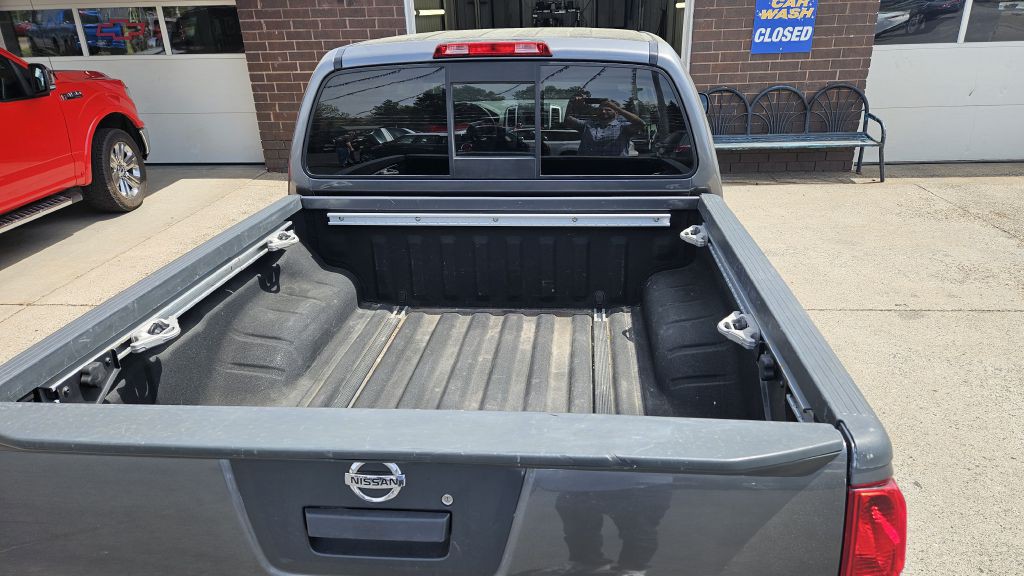 2020 Nissan Frontier Image 5