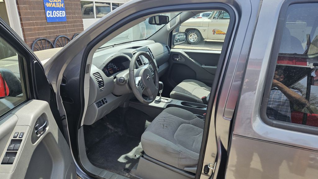 2020 Nissan Frontier Image 6