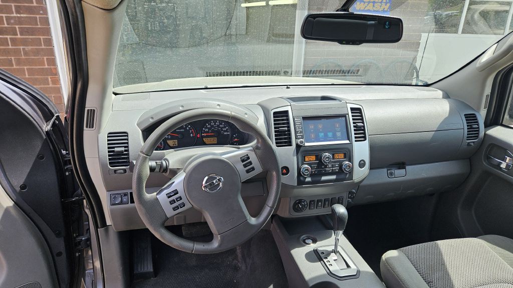 2020 Nissan Frontier Image 8