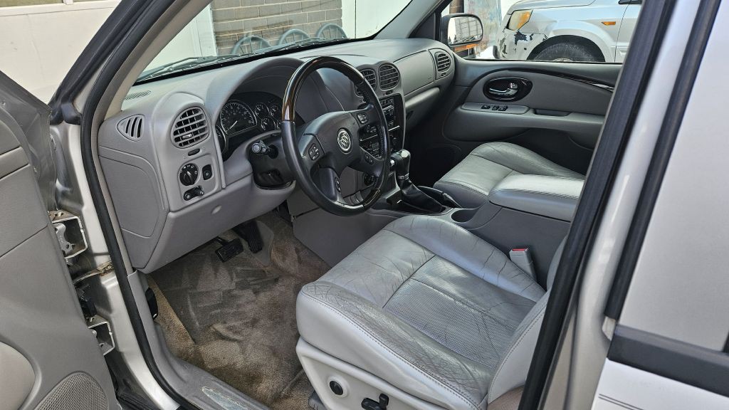 2005 Buick Rainier Image 5