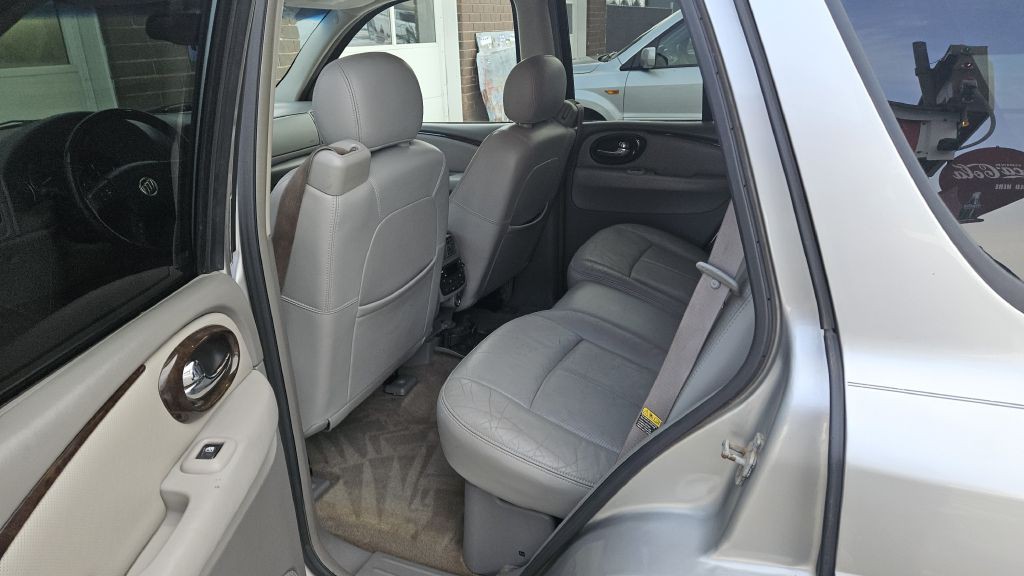 2005 Buick Rainier Image 6