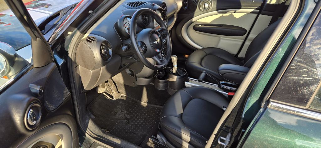 2014 MINI Cooper Image 5