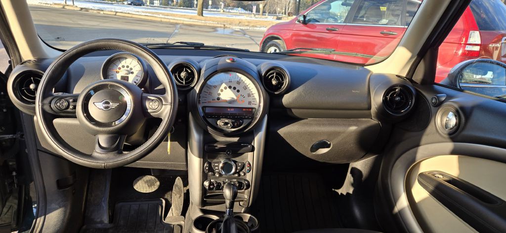 2014 MINI Cooper Image 6