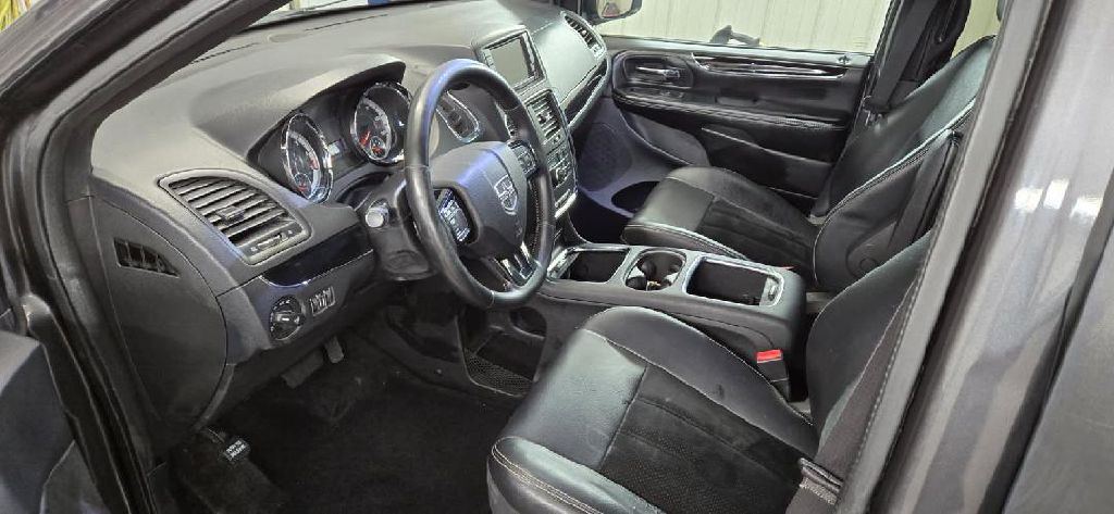 2016 Dodge Grand Caravan Image 6