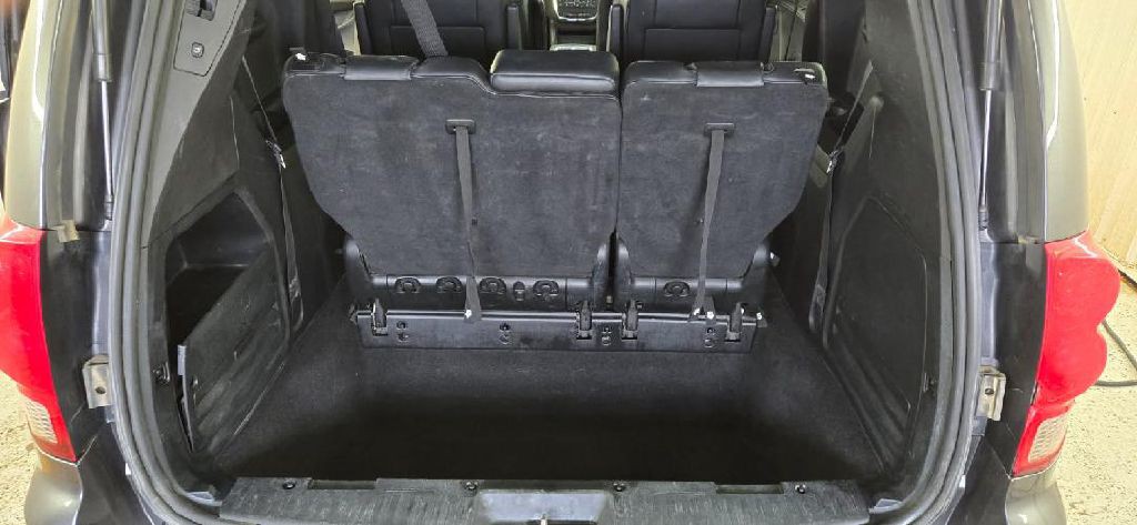 2016 Dodge Grand Caravan Image 10