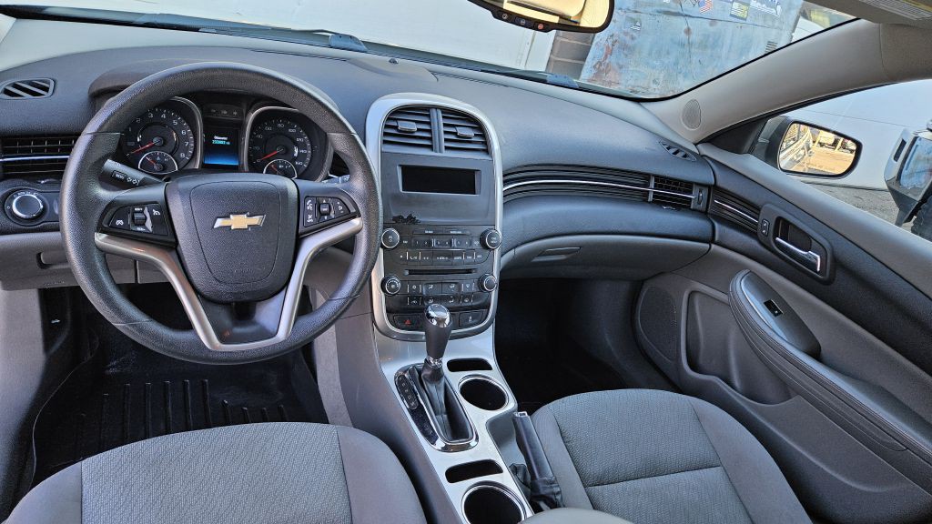 2014 Chevrolet Malibu Image 7