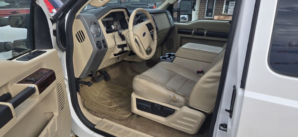 2010 Ford F-250 Image 5