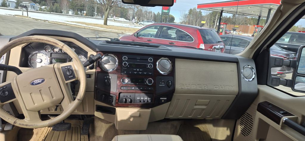 2010 Ford F-250 Image 6