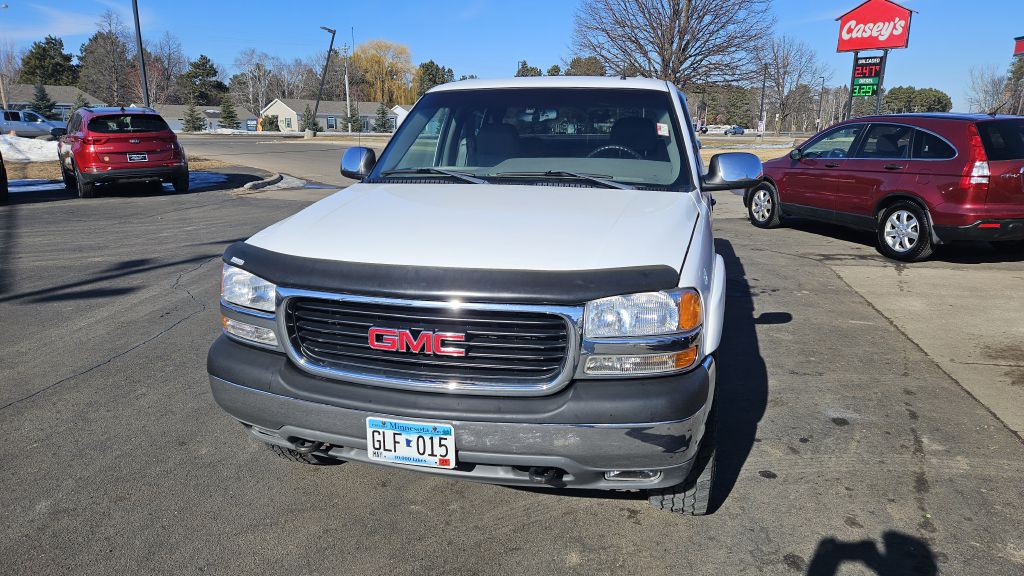 2002 GMC Sierra Image 2