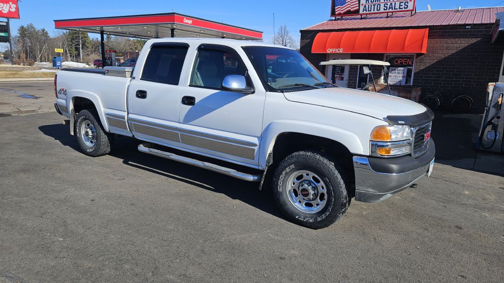 2002 GMC Sierra Image 3