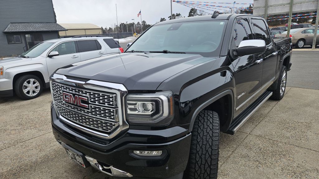 2017 GMC Sierra Image 2