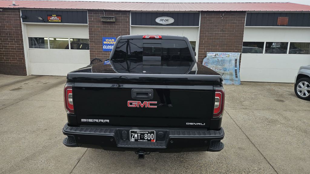 2017 GMC Sierra Image 4