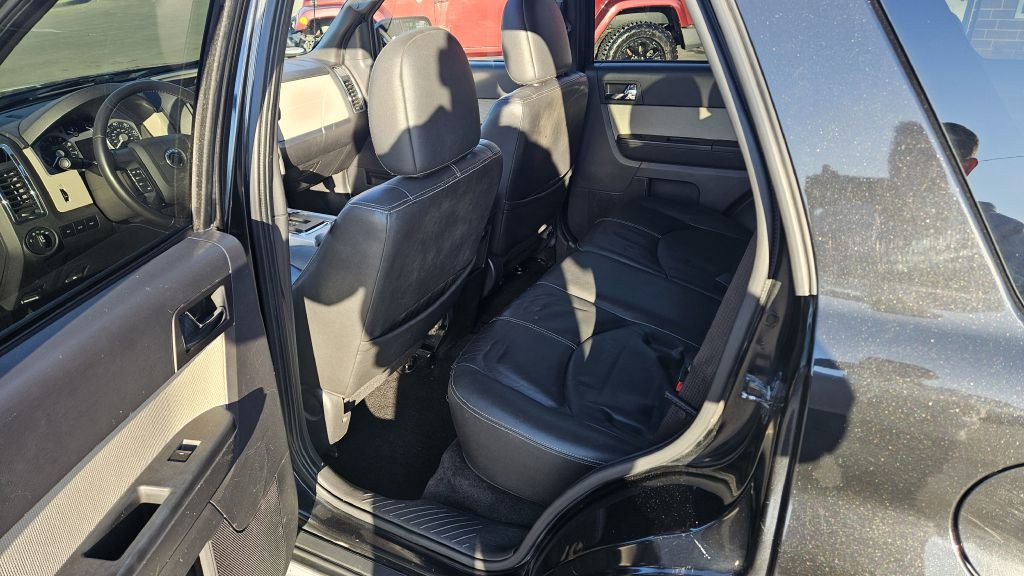 2011 Mercury Mariner Image 7