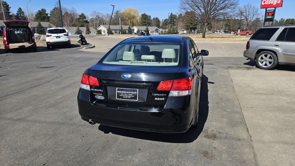 2012 Subaru Legacy Image 2