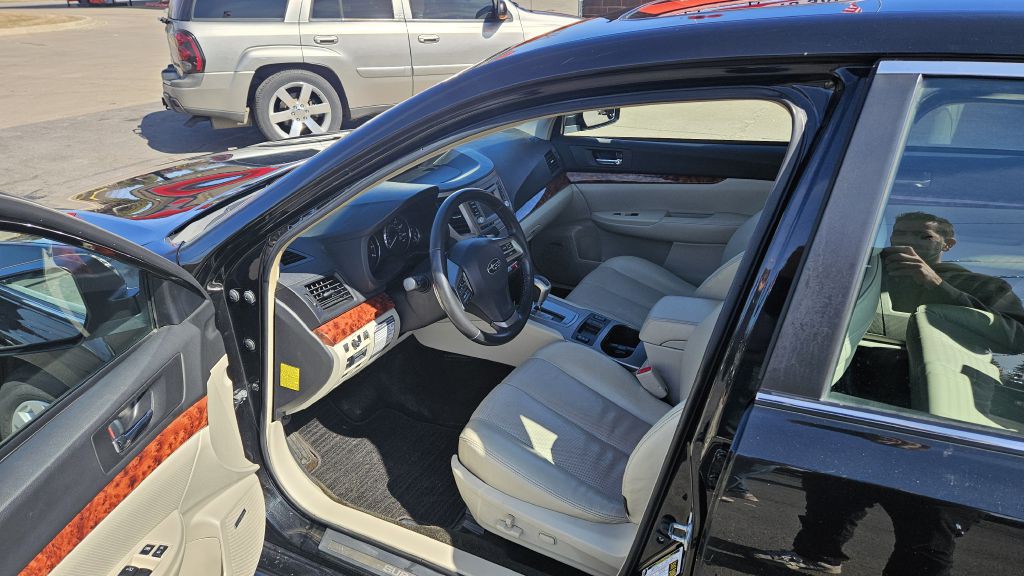 2012 Subaru Legacy Image 5