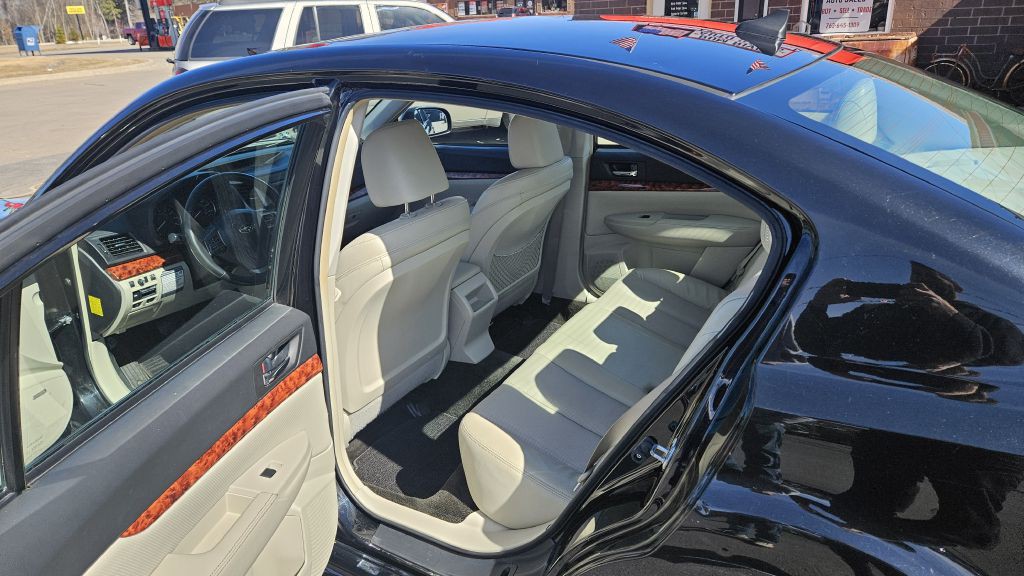 2012 Subaru Legacy Image 6