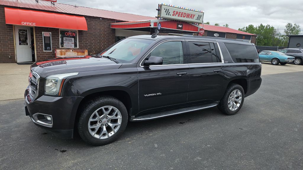 2015 GMC Yukon Image 3