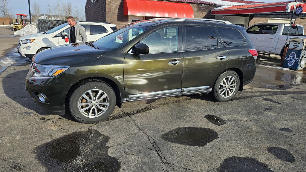 2015 Nissan Pathfinder Image 3