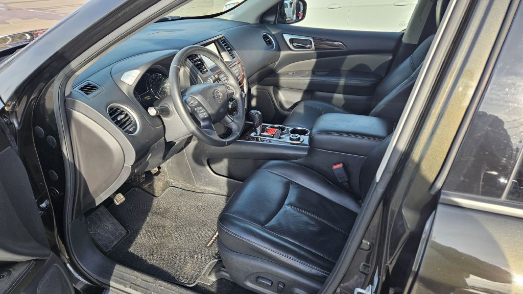 2015 Nissan Pathfinder Image 5