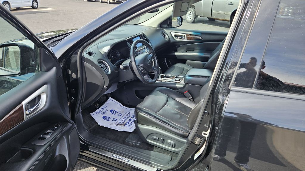 2013 Nissan Pathfinder Image 5