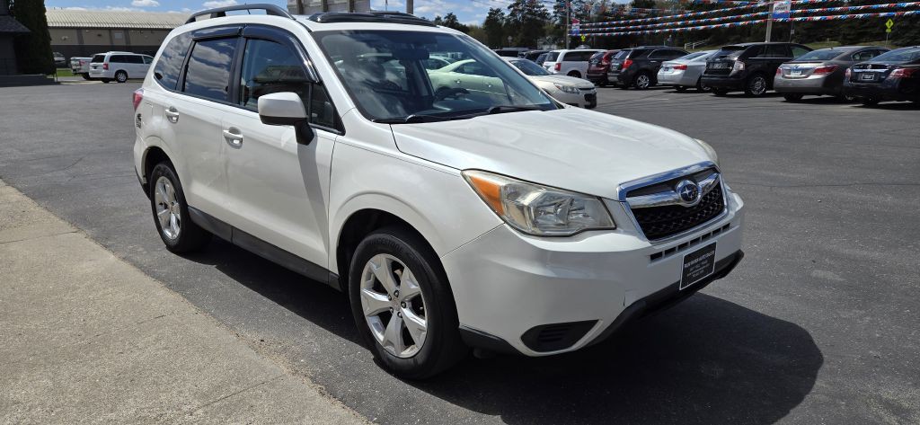 2014 Subaru Forester Image 1