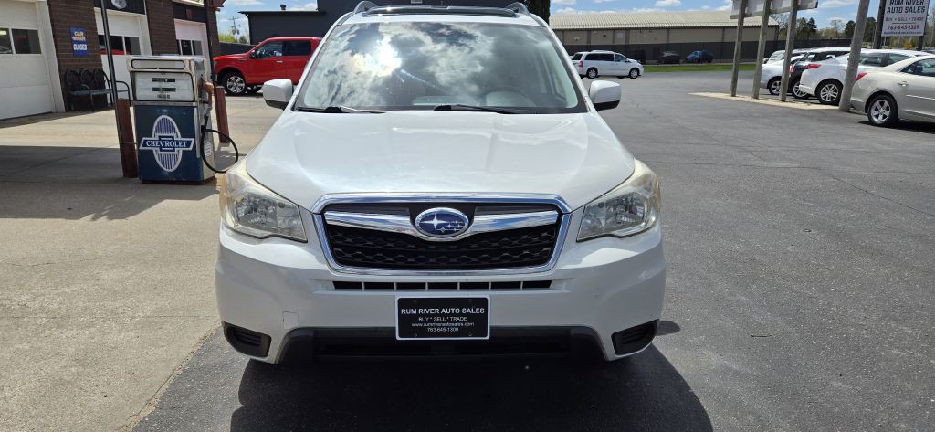 2014 Subaru Forester Image 2
