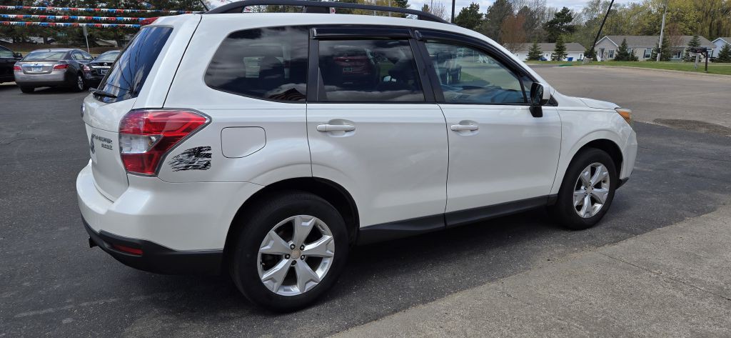 2014 Subaru Forester Image 4