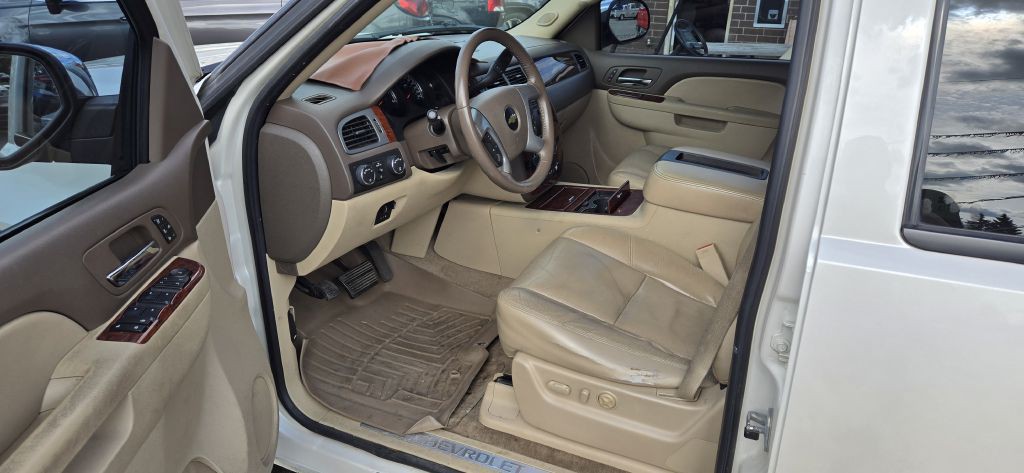 2011 Chevrolet Tahoe Image 5