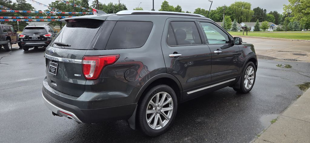 2016 Ford Explorer Image 4