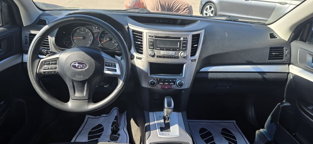 2013 Subaru Outback Image 6