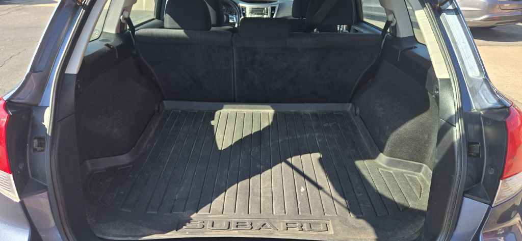 2013 Subaru Outback Image 8