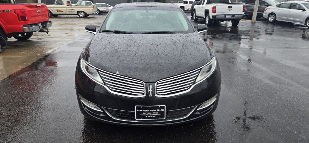 2013 Lincoln MKZ Image 2