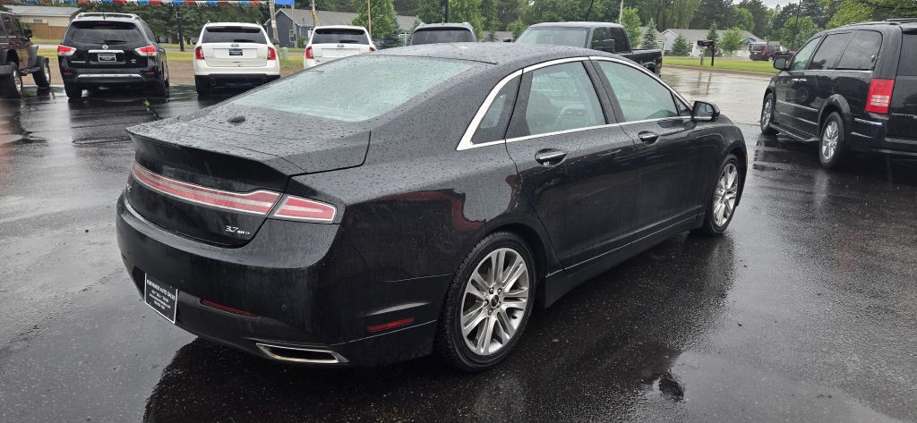 2013 Lincoln MKZ Image 4