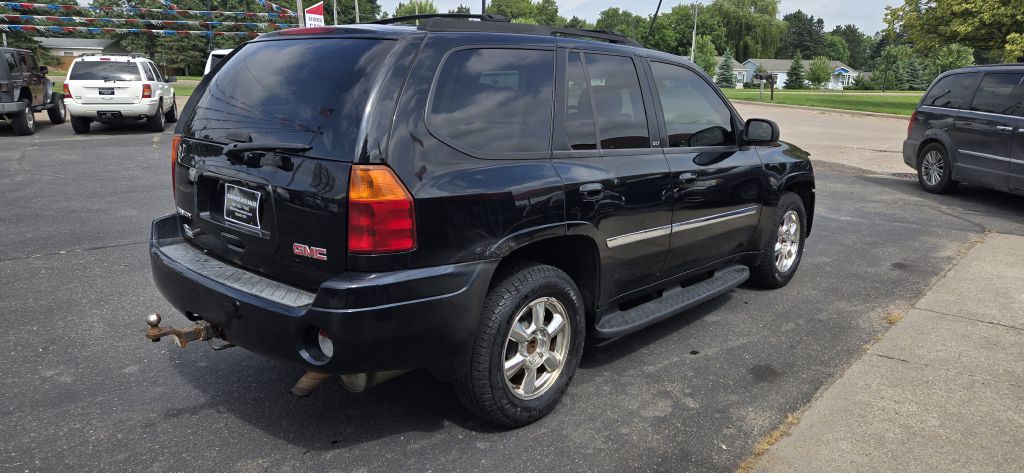 2007 GMC Envoy Image 4