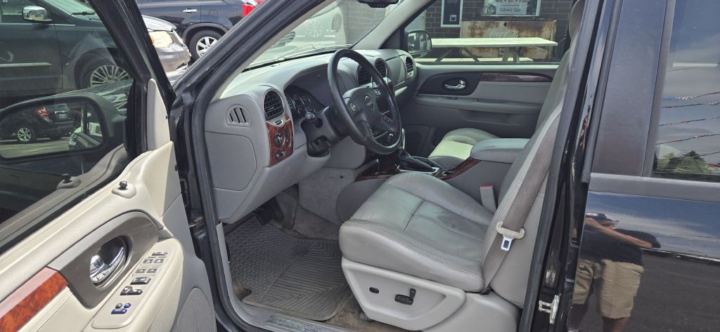2007 GMC Envoy Image 5
