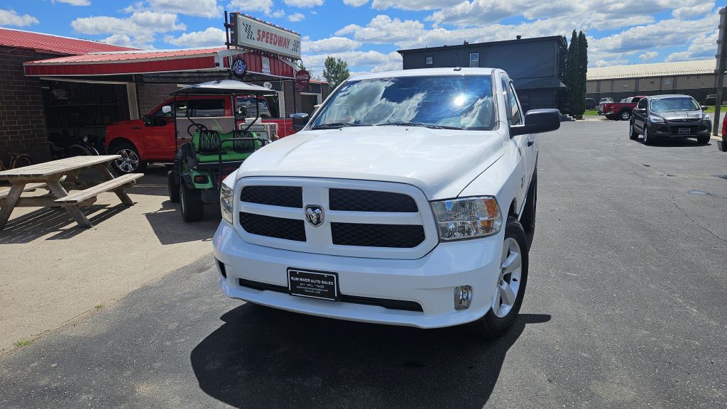 2014 RAM 1500 Image 2
