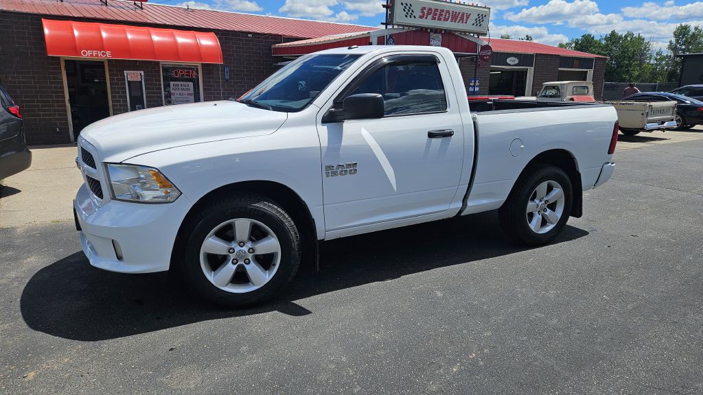 2014 RAM 1500 Image 3