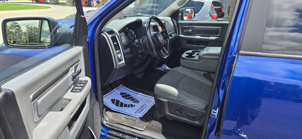 2015 RAM 1500 Image 5