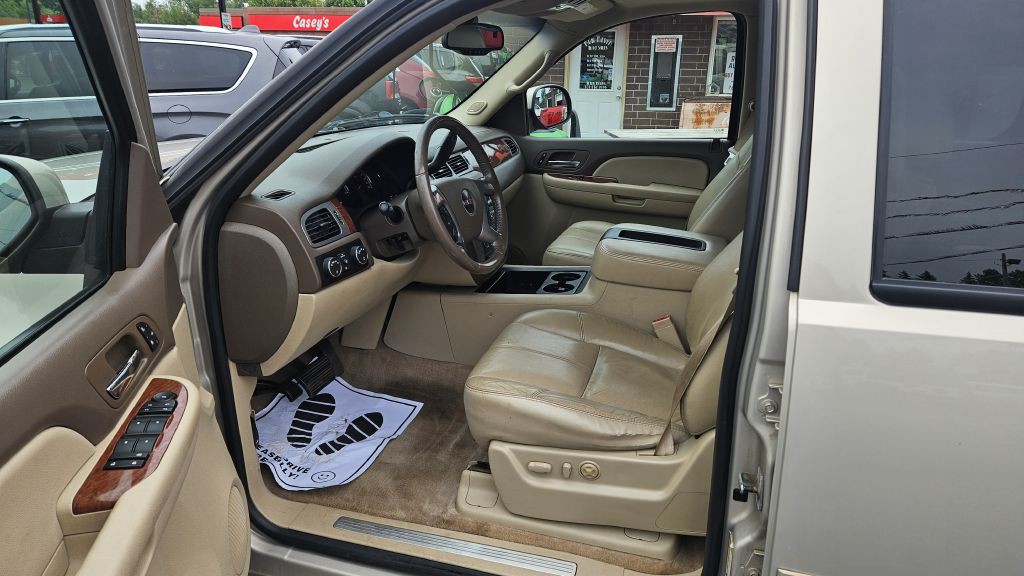 2008 GMC Yukon Image 4