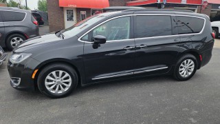 Image for 2017 Chrysler Pacifica Touring L ID: 7514334