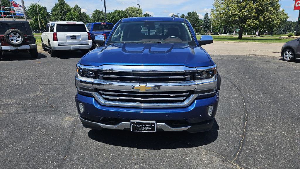 2017 Chevrolet Silverado 1500 Image 2