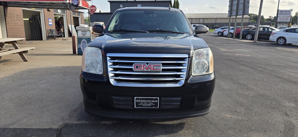 2009 GMC Yukon Image 2