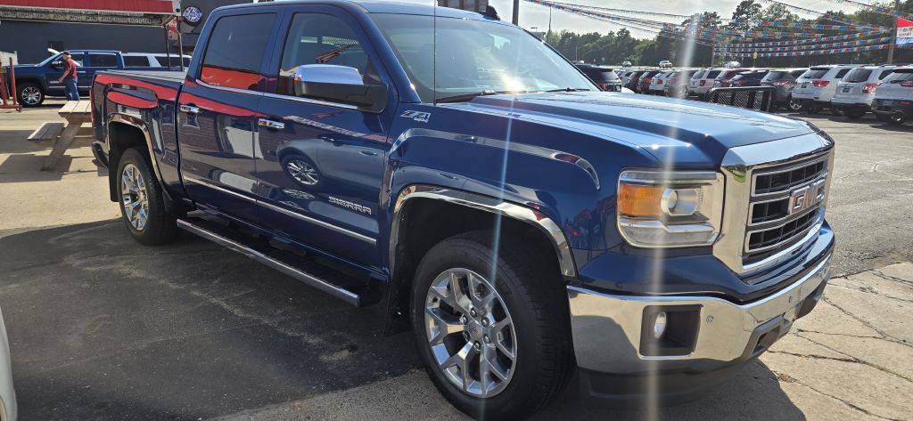 2015 GMC Sierra Image 1