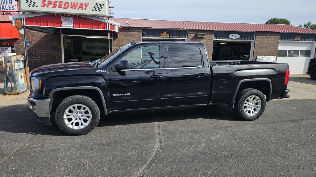 2017 GMC Sierra Image 3