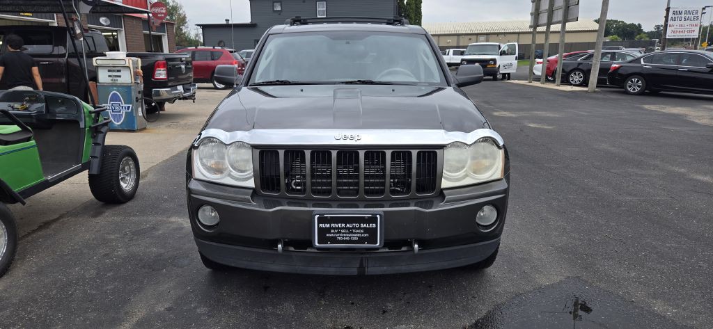 2006 Jeep Grand Cherokee Image 2