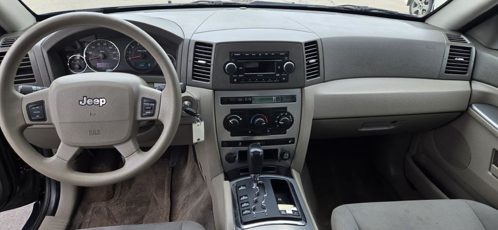 2006 Jeep Grand Cherokee Image 6