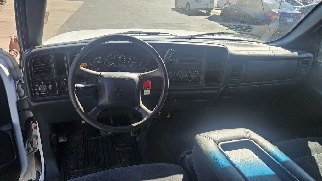 2002 Chevrolet Silverado 1500 Image 8
