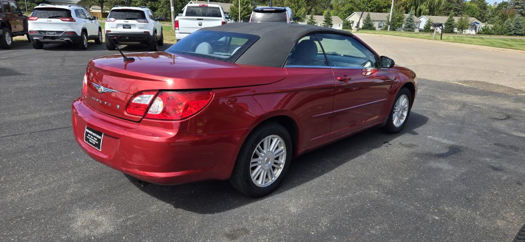 2008 Chrysler Sebring Image 4