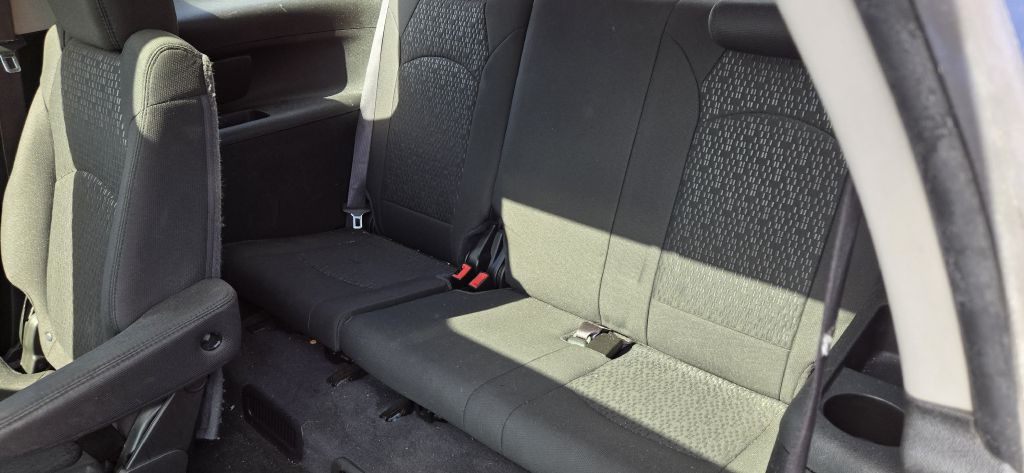 2012 GMC Acadia Image 9