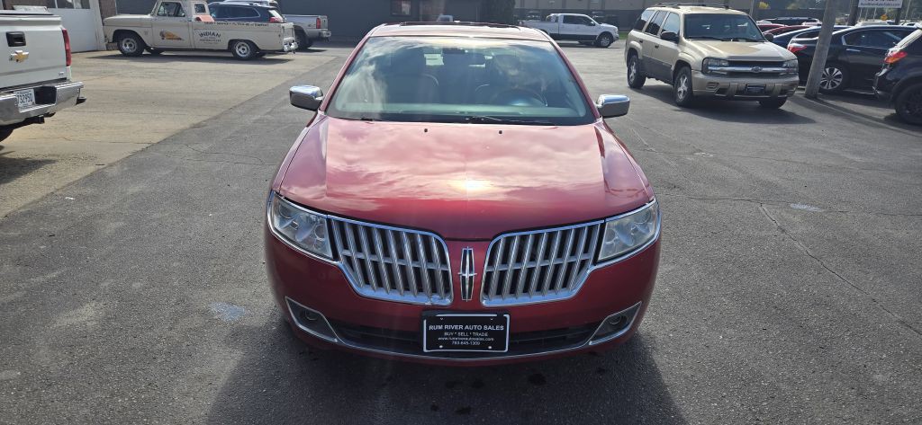 2010 Lincoln MKZ Image 2
